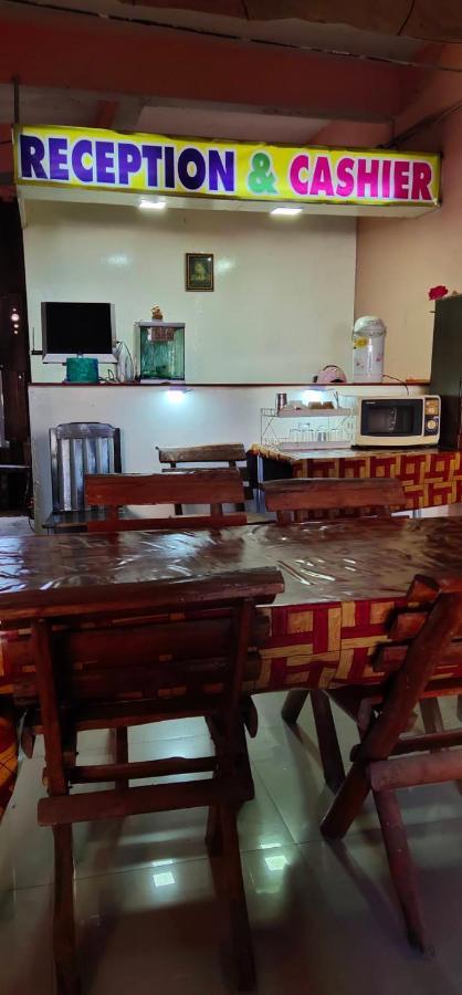 Adchara Mansion Hotell Chiang Rai Exteriör bild