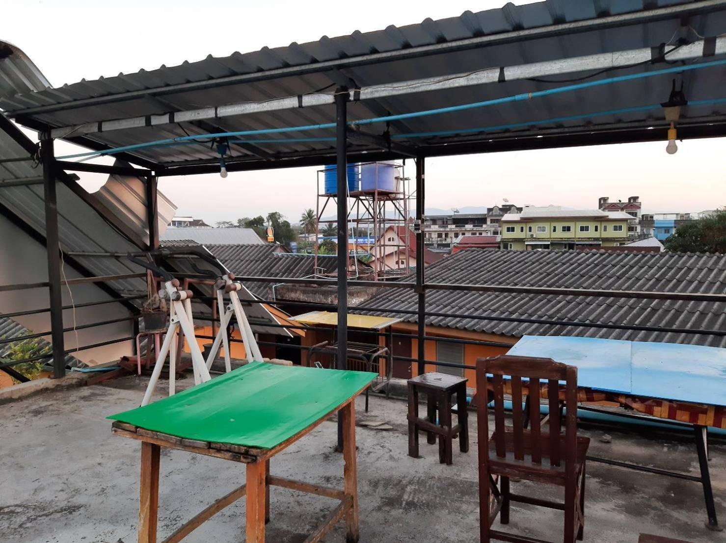 Adchara Mansion Hotell Chiang Rai Exteriör bild