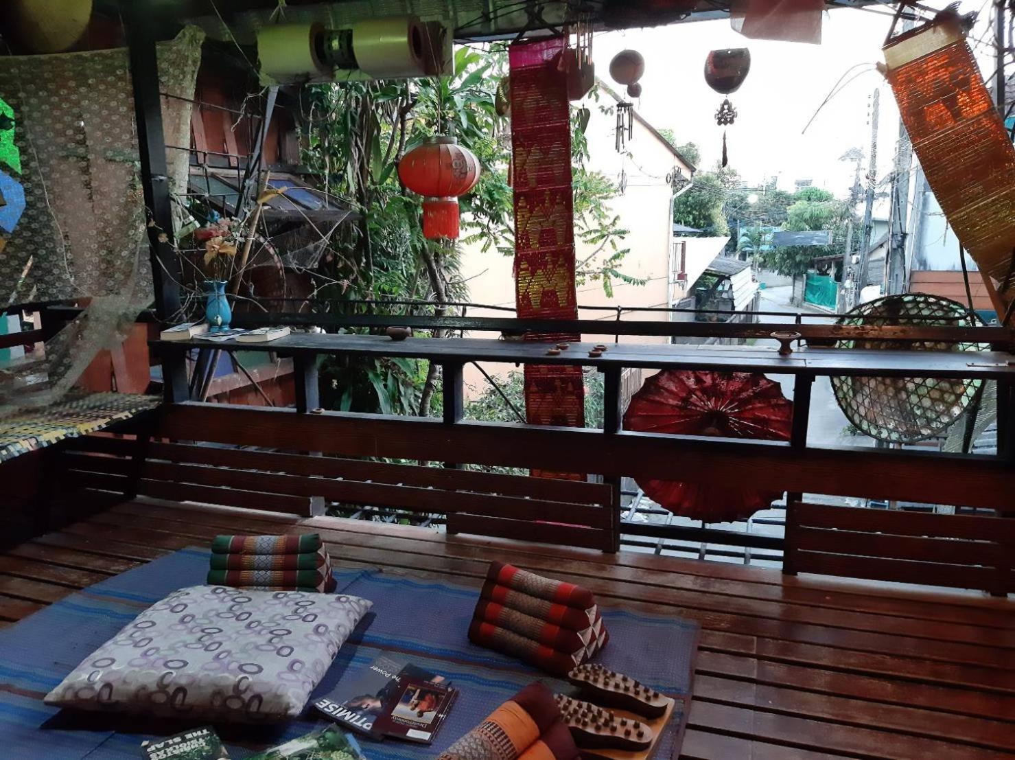 Adchara Mansion Hotell Chiang Rai Exteriör bild