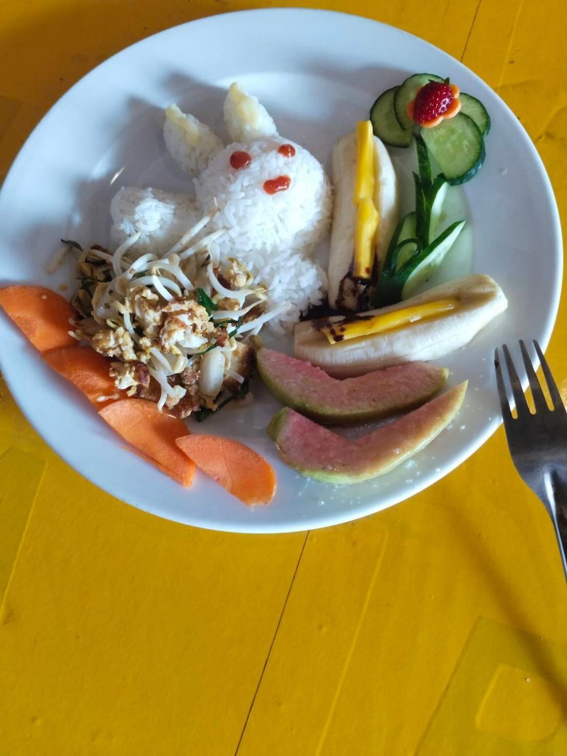 Adchara Mansion Hotell Chiang Rai Exteriör bild