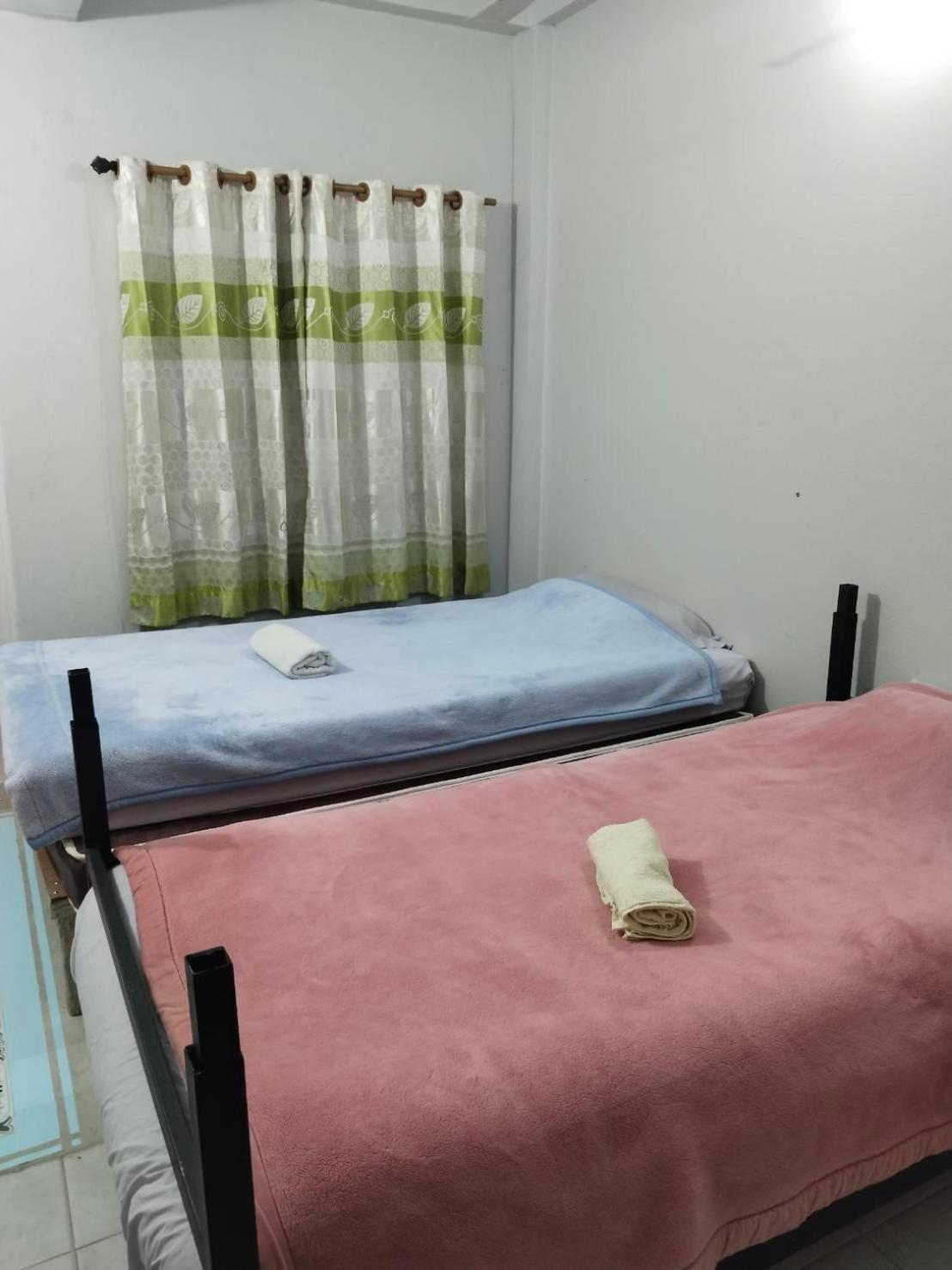 Adchara Mansion Hotell Chiang Rai Exteriör bild