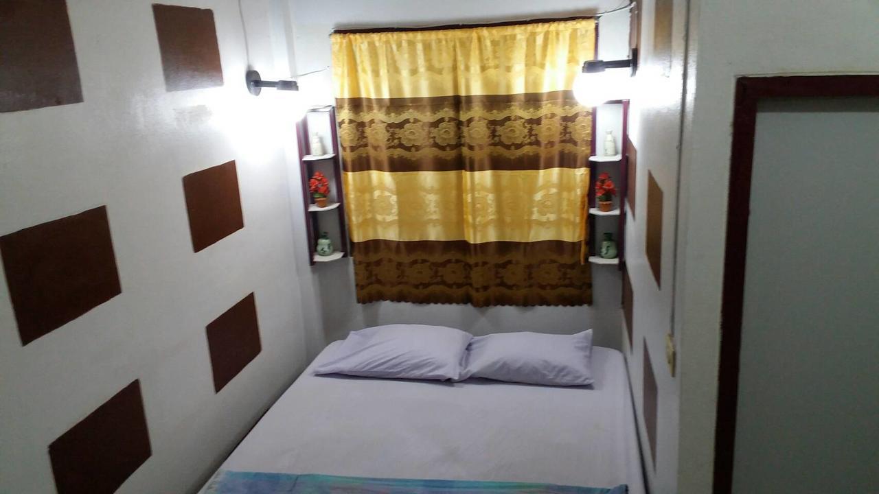 Adchara Mansion Hotell Chiang Rai Exteriör bild
